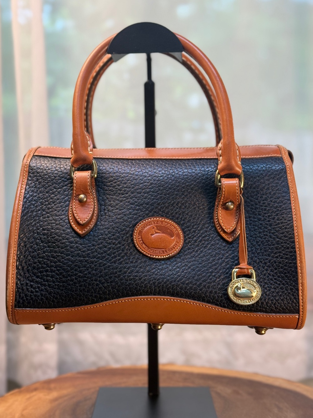 Dooney & Bourke Vintage AWL Satchel Black Leather British Tan Trim EUC - Picture 3 of 14